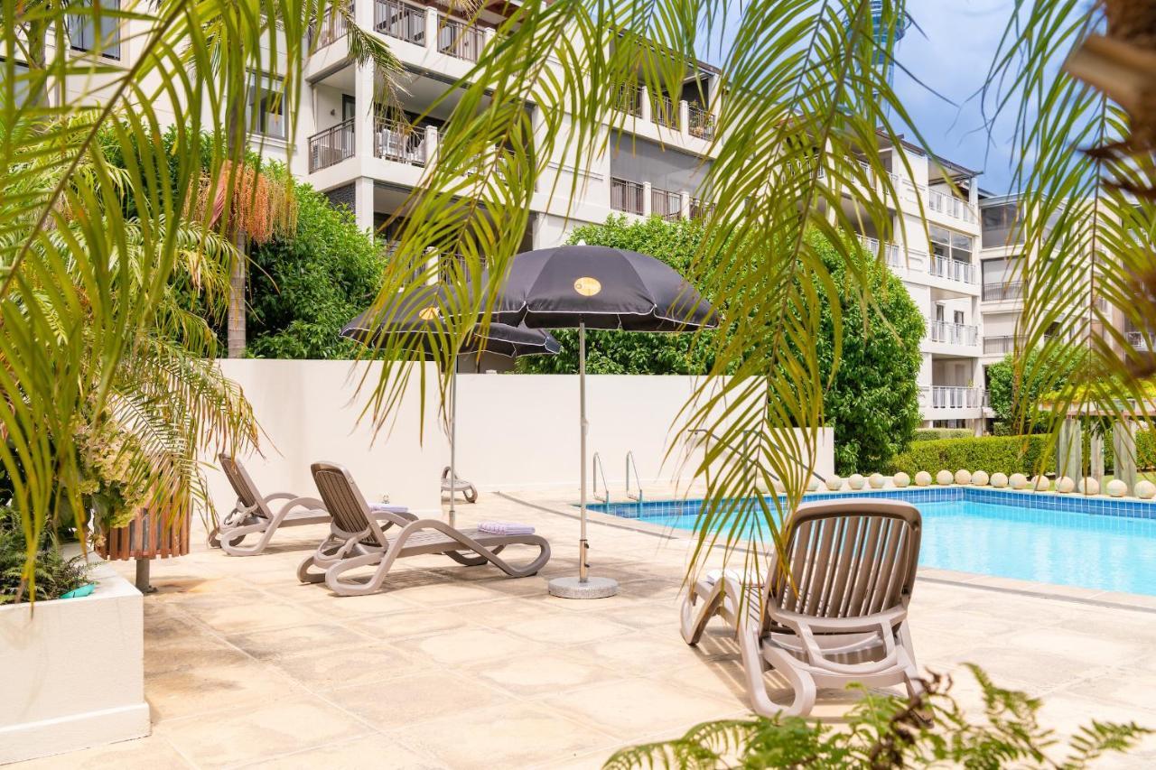 Ohtel Auckland Hotel Exterior foto Pool at the hotel